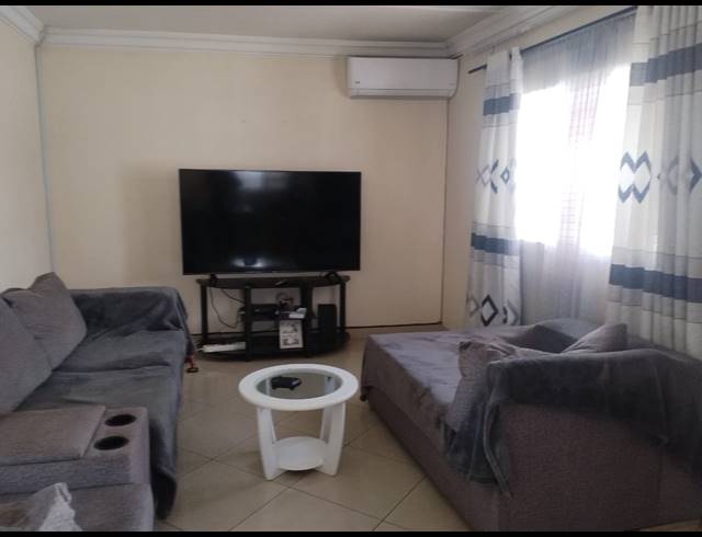 3 BEDROOM SIMPLEX FOR SALE IN BLUFF
